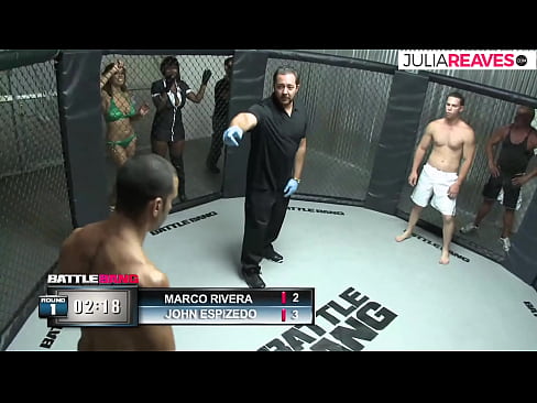 ❤️ Ultimate Fighter ቀለበቱ ውስጥ ከተጣላ በኋላ አንዲት ቁጥር ሴትን ትበዳለች። ️❌  በእኛ am.bestsexporno.ru% ❤